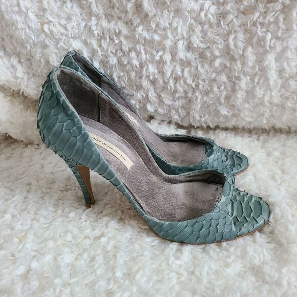 Le Soulier de jerome Lee Turquoise Snakeskin Textured‎ Heels - Picture 1 of 7